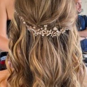 Gold and pearl bridal hair piece